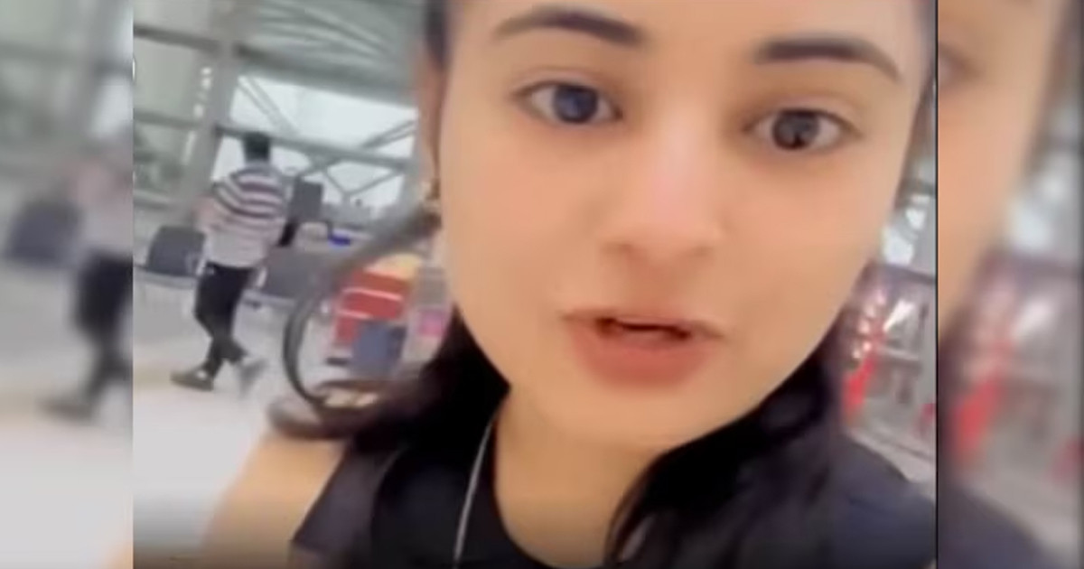 বিমানবন্দরে এসে জানলেন ছুটি বাতিল, প্রতিবাদ করে ভাইরাল তরুণী