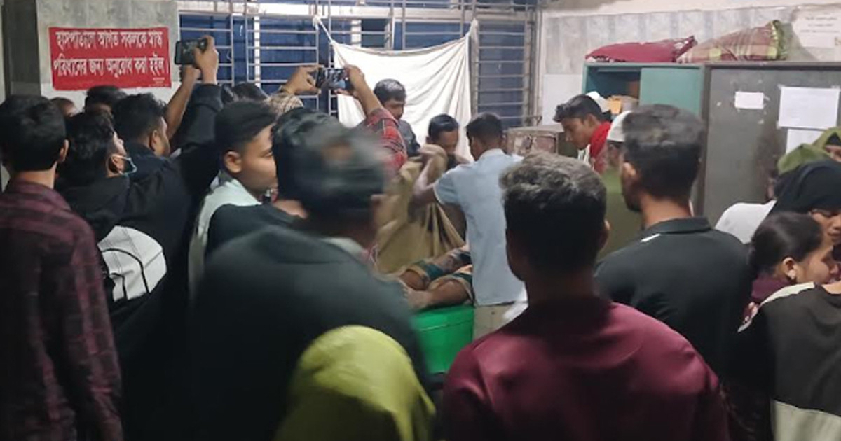 চাল বিতরণকে কেন্দ্র করে বিএনপির দু’গ্রুপের সংঘর্ষ, আহত ১৫