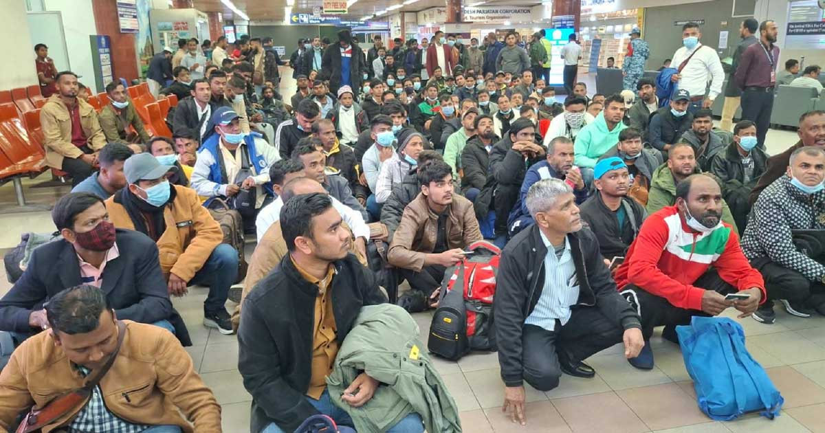 ফিরলেন লিবিয়ায় আটকে পড়া ১৭৫ বাংলাদেশি