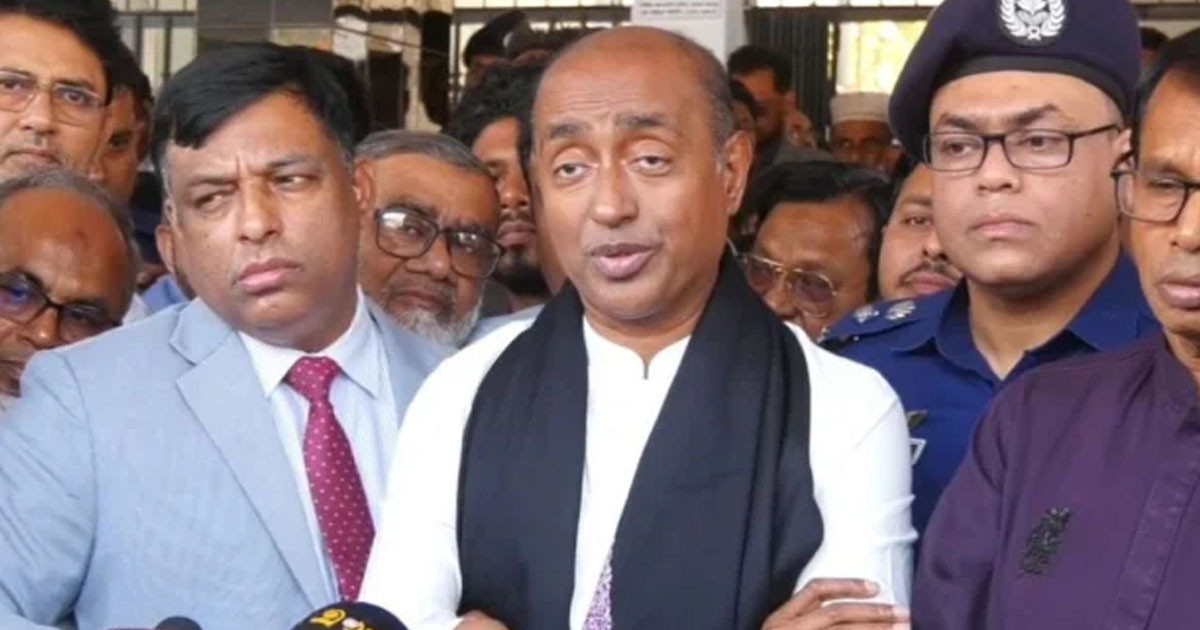 দুর্নীতি করলে চাকরিচ্যুতি ও মামলা: হুঁশিয়ারি আইনমন্ত্রীর