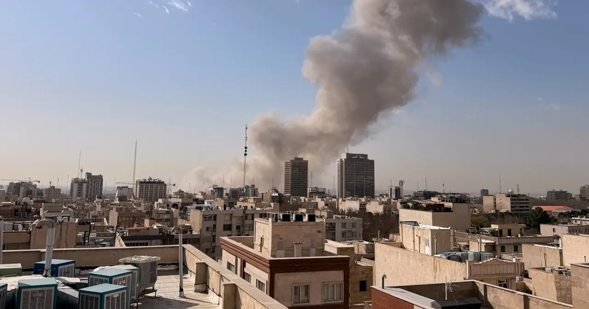 ইরানের একটি স্কুলে ইসরায়েলি ক্ষেপণাস্ত্র হামলায় ৫ শিক্ষার্থী নিহত