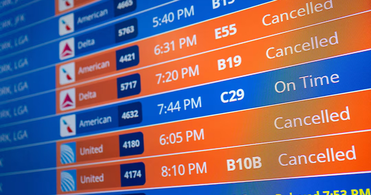 বিশ্বজুড়ে ফ্লাইট বাতিলের হিড়িক