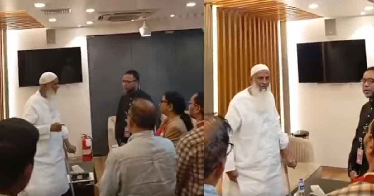 আটকে পড়া ওমরাহ যাত্রীদের পাশে ধর্মমন্ত্রী, দিলেন দ্রুত ফ্লাইটের আশ্বাস