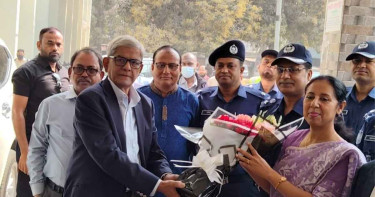 ঠাকুরগাঁওয়ে সরকারি দপ্তরের কর্মকর্তাদের সঙ্গে মির্জা ফখরুলের মতবিনিময় সভা