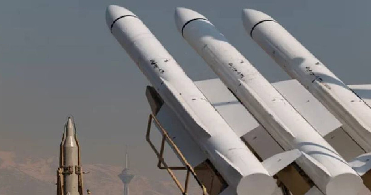 কাতারে ৬৬ ক্ষেপণাস্ত্র ছুড়েছে ইরান, আহত ৮