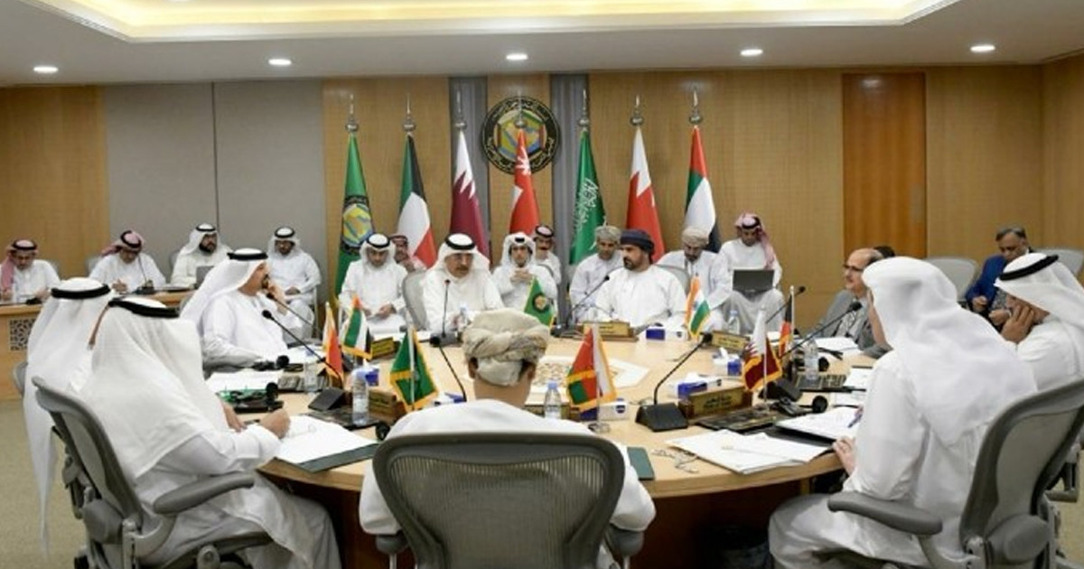 জরুরি বৈঠকে বসছে সৌদিসহ ৬ আরব দেশ