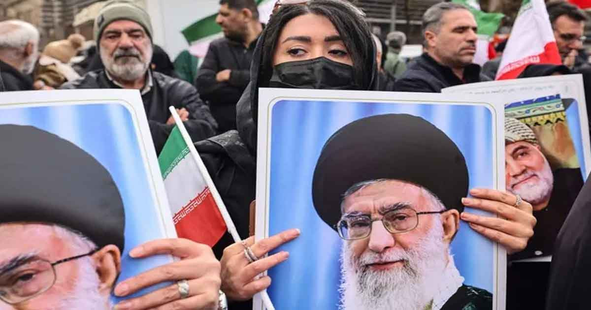 ইরান এখন কিভাবে চলছে, কারা চালাচ্ছে?