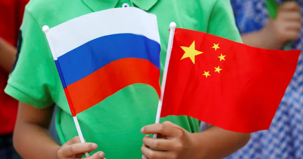 ইরানে মার্কিন-ইসরায়েলি হামলা নিয়ে রাশিয়া-চীনের তীব্র প্রতিক্রিয়া