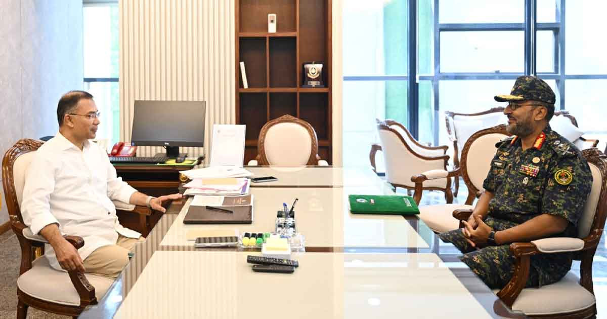 প্রধানমন্ত্রীর সঙ্গে আনসারের মহাপরিচালকের সাক্ষাৎ