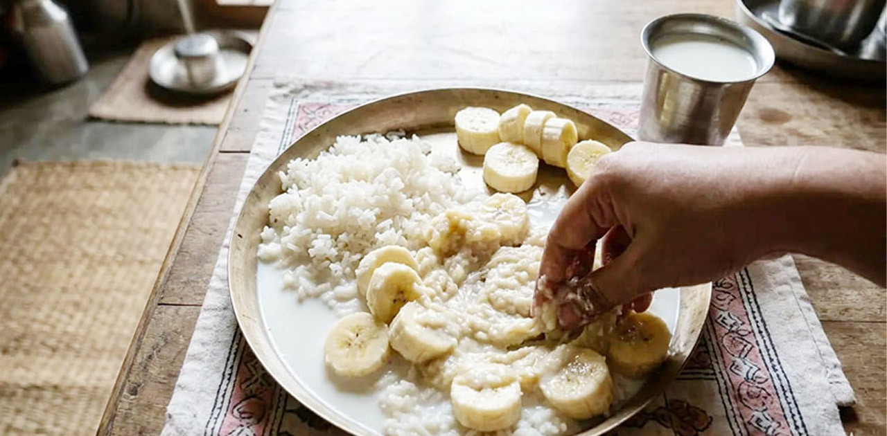 সেহরিতে দুধ কলা খেলে কি হয়?