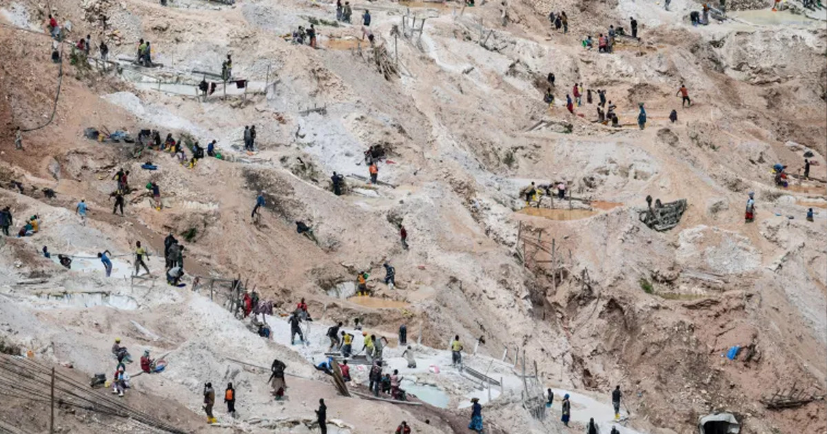 কঙ্গোর কোল্টান খনিতে ভয়াবহ ভূমিধস, নিহত দুই শতাধিক