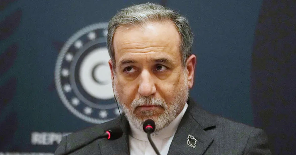 ইরানি যুদ্ধজাহাজে হামলা, যুক্তরাষ্ট্রকে ‘অনুতপ্ত হতেই হবে’: আব্বাস আরাঘচি