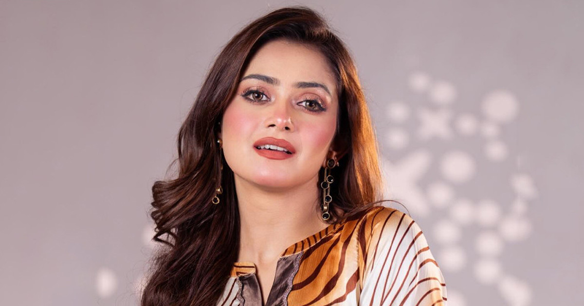 গাঁজা সেবনের অভিযোগে হুঁশিয়ারি তানজিন তিশার