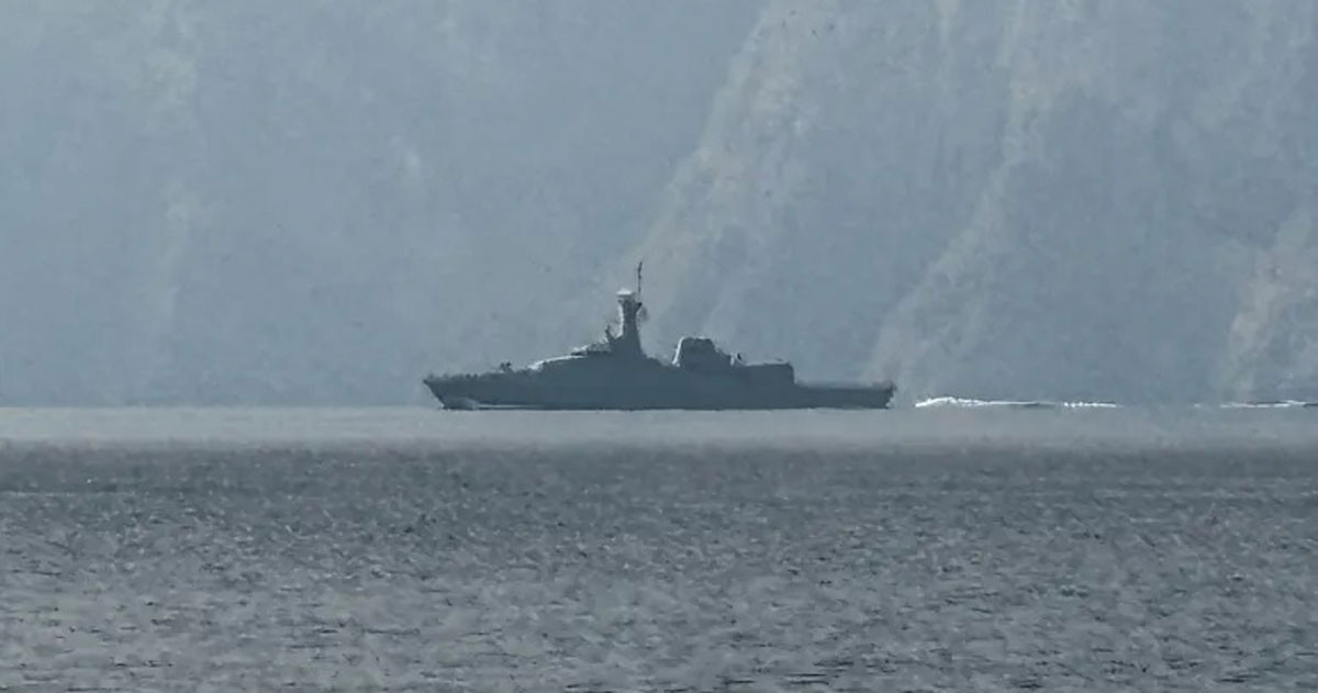 হরমুজ প্রণালীতে ‌‌‘পাহারা’ বসানোর নির্দেশ ট্রাম্পের