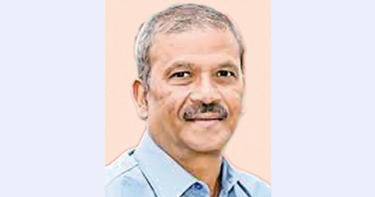 সাবেক উপদেষ্টা আসিফ নজরুলের বিরুদ্ধে দুদকে এক ডজন অভিযোগ