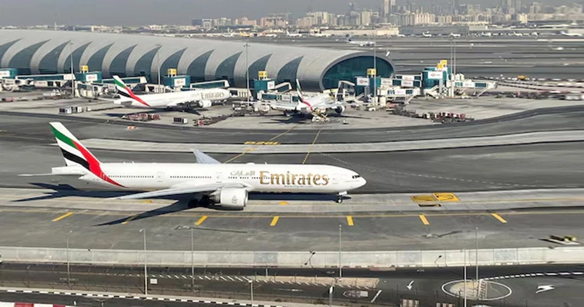ড্রোন হামলার পর দুবাই বিমানবন্দরে ফ্লাইট চলাচল শুরু