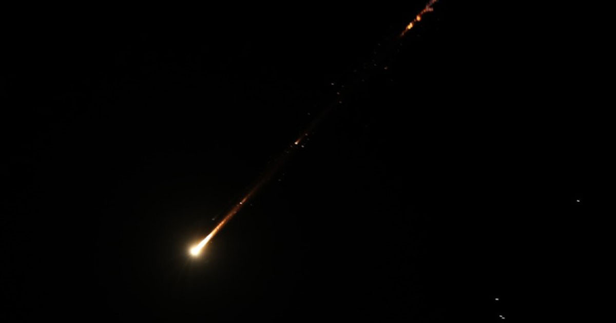 সৌদি আরবের প্রিন্স সুলতান বিমান ঘাঁটিতে ক্ষেপণাস্ত্র হামলা: অল্পের জন্য রক্ষা