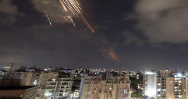 আজও আমিরাত-কুয়েতে মার্কিন ঘাঁটি ও ইসরায়েলে হামলা করেছে ইরান