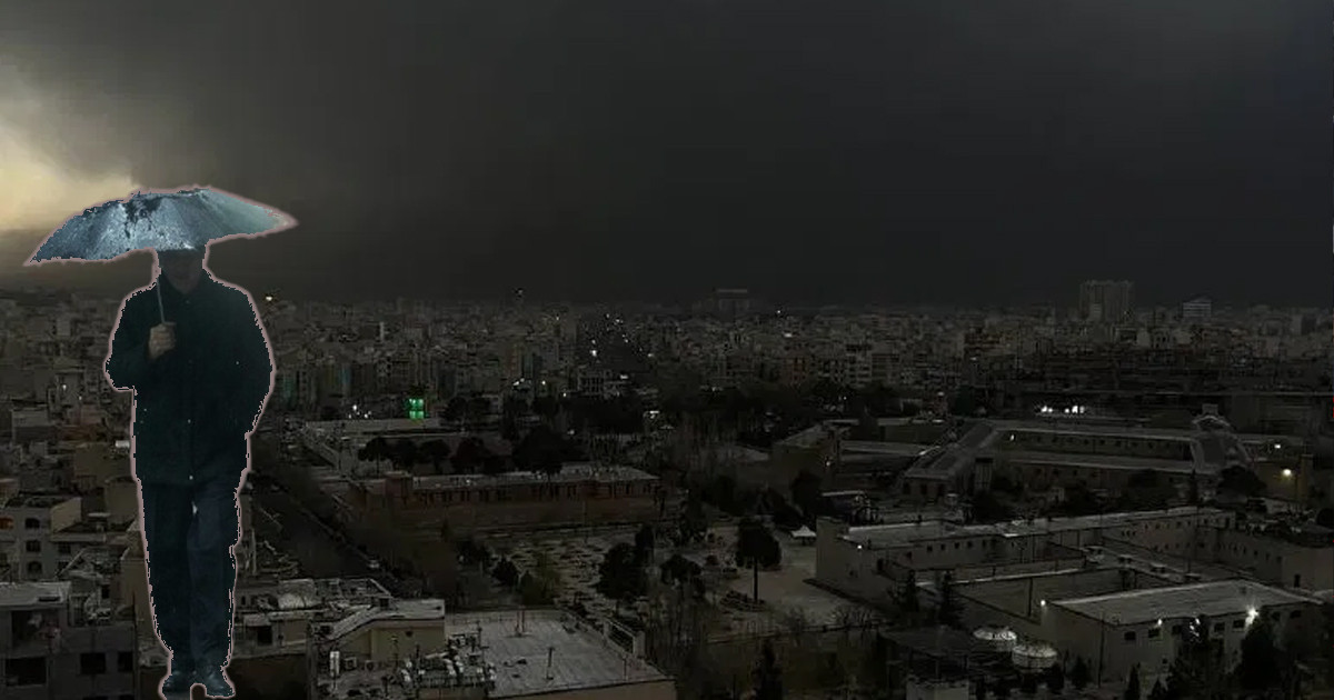 ঘন মেঘে ছেয়ে গেছে আকাশ, অদ্ভুত ‘কালো বৃষ্টি’ ঝরছে ইরানে (ভিডিও ভাইরাল)