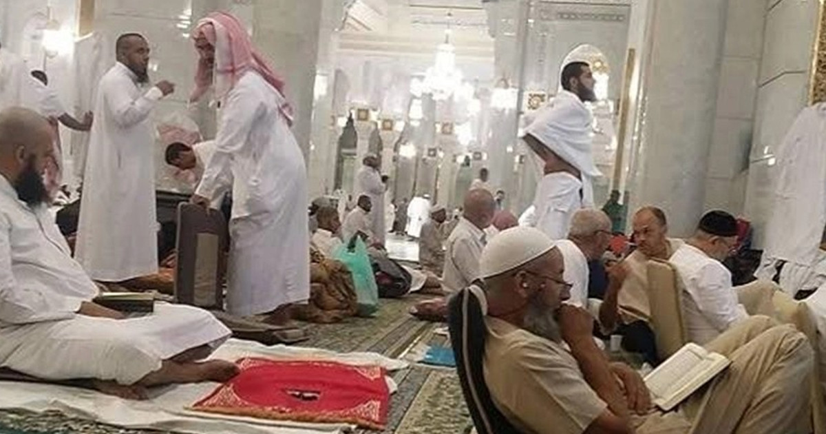 ইতিকাফের গুরুত্ব ও ফজিলত