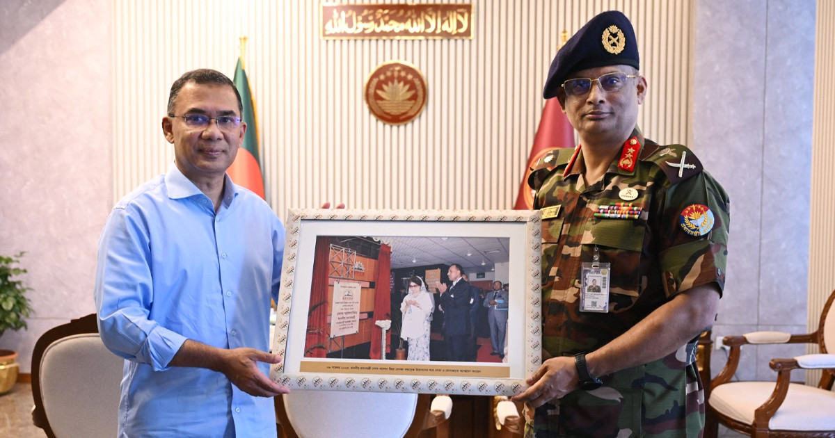প্রধানমন্ত্রীর সঙ্গে বেপজা নির্বাহী চেয়ারম্যানের সৌজন্য সাক্ষাৎ
