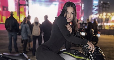 সড়কে নারী বাইকারের মৃত্যু, শোকে বাবার আত্মহত্যা