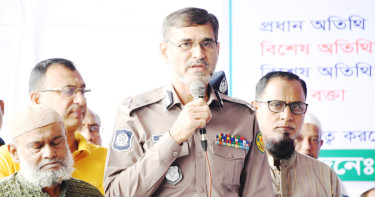 সড়কে ফিটনেসবিহীন বাস নামলেই কঠোর ব্যবস্থা: ডিএমপি কমিশনার