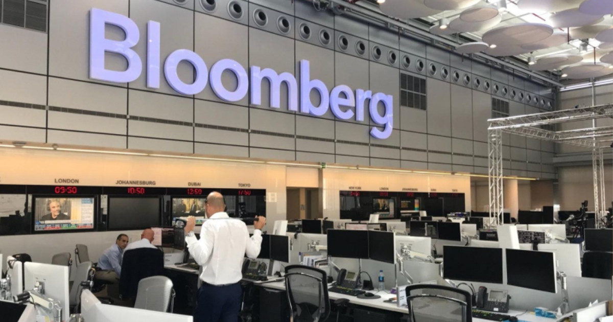 কর্মীদের মধ্যপ্রাচ্য ছাড়ার অনুমতি দিলো ব্লুমবার্গ