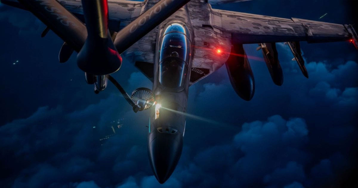 ইরানের বিরুদ্ধে যুদ্ধে নেমে ইরাকের মাটিতে আছড়ে পড়লো মার্কিন রিফুয়েলিং বিমান