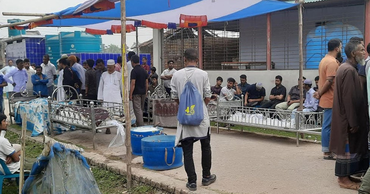 নতুন বউকে বরণ নয়, ৯ মরদেহ দাফনের অপেক্ষায় স্বজনেরা