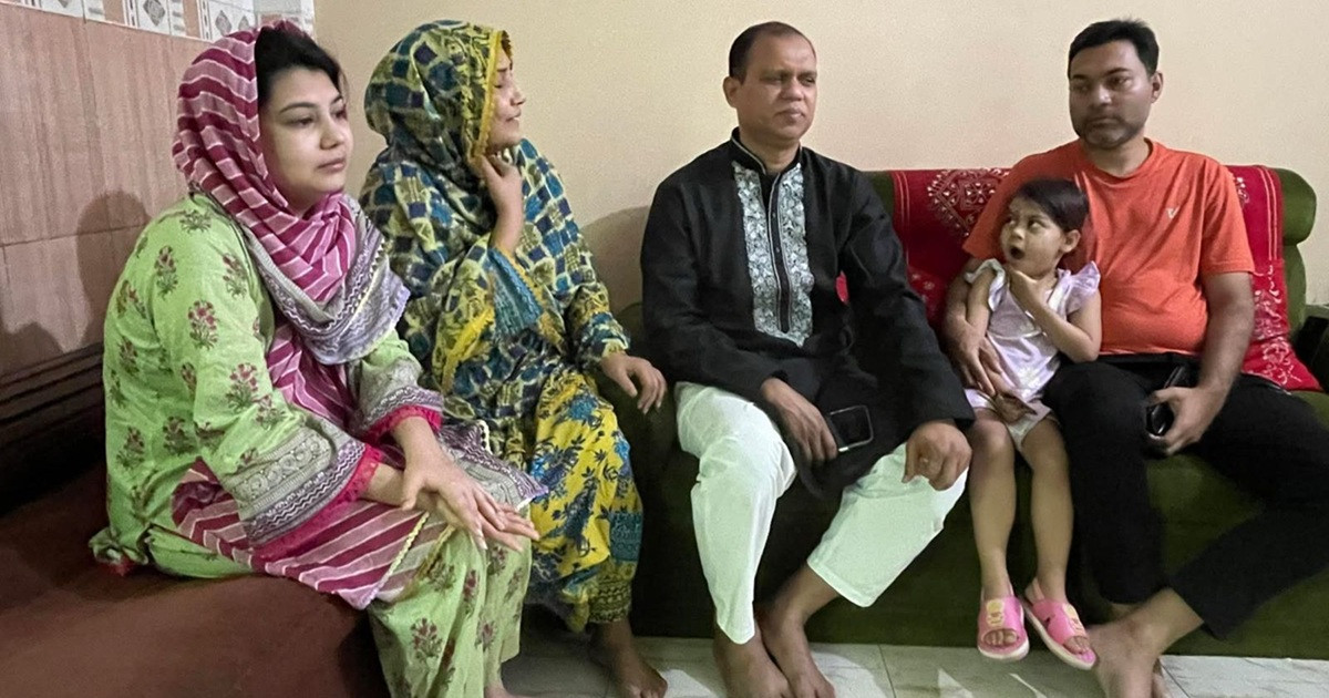 মরহুম সাংবাদিক রউফ জালালের পরিবারের খোঁজ-খবর নিলেন প্রধানমন্ত্রীর অতিরিক্ত প্রেস সচিব