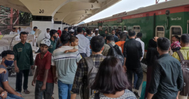 ঈদযাত্রা শুরু: বিশেষ ব্যবস্থায় আজ থেকে চলবে ট্রেন