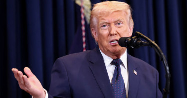 রাশিয়ার তেলের ওপর নিষেধাজ্ঞা অস্থায়ীভাবে তুলে নিলো যুক্তরাষ্ট্র