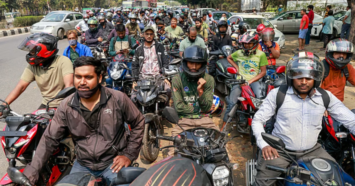 জ্বালানি তেলে রেশনিং সীমা নিয়ে যা জানালেন সেতুমন্ত্রী