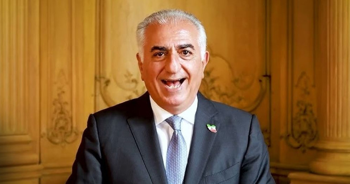 ইরানের নেতৃত্ব দিতে প্রস্তুত রেজা পাহলভি