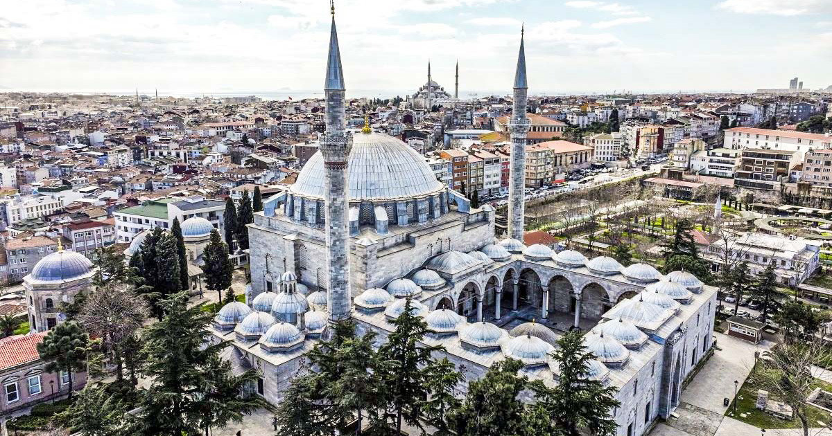 ইস্তাম্বুলের ইয়াভুজ সুলতান সেলিম মসজিদ