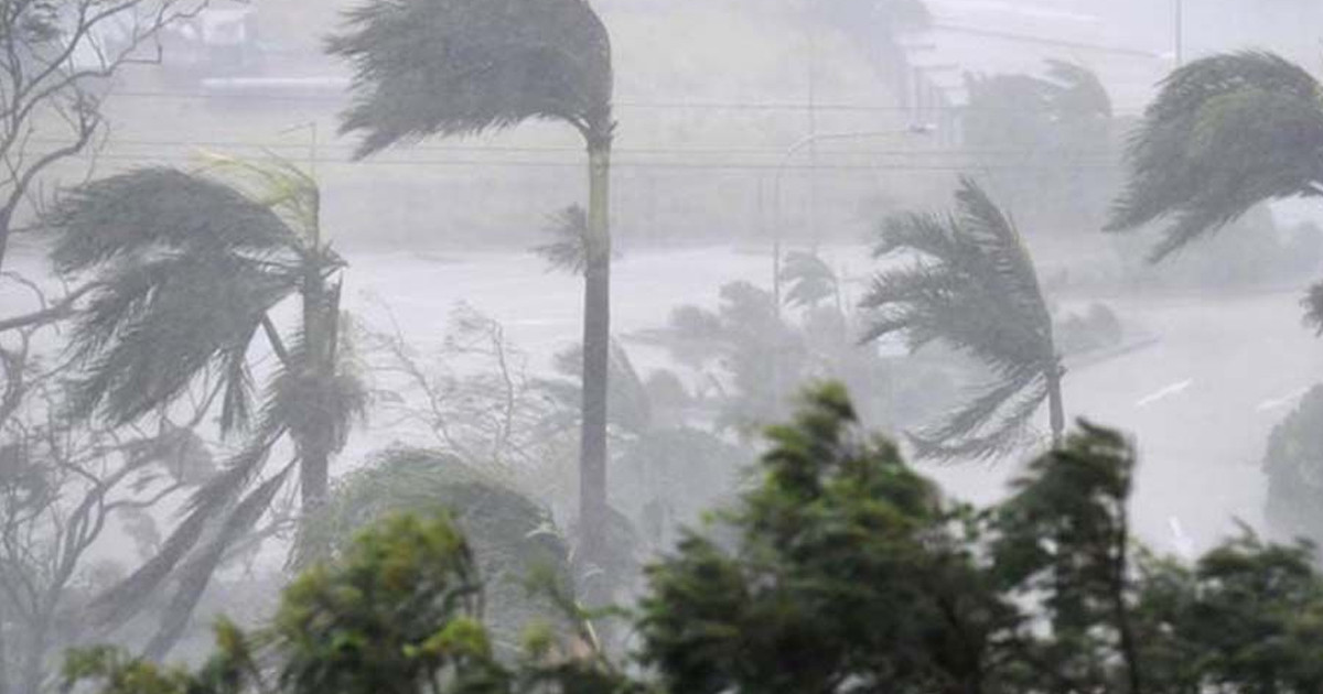 সিলেটে রেকর্ড বৃষ্টি, ঝড়ে বিপর্যস্ত জনজীবন