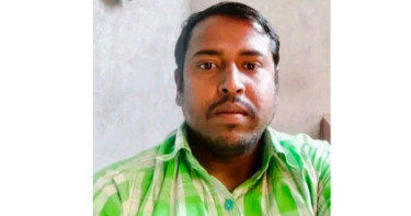 মোটরসাইকেল কিনে না দেওয়ায় বাবাকে খুন