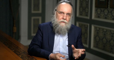 যুক্তরাষ্ট্র ও ইসরায়েলের বিরুদ্ধে ইরানিদের প্রতিরোধ বিস্ময়কর: রুশ দার্শনিক