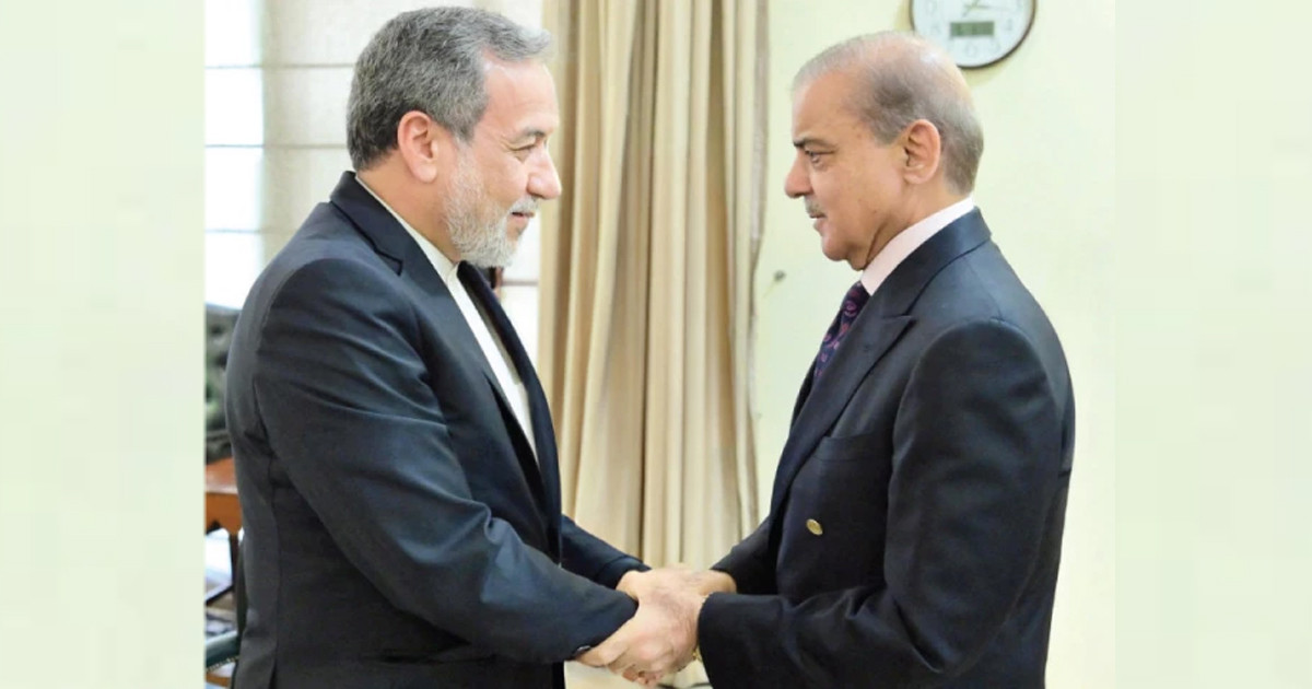 ইরানের প্রতি সংহতি জানিয়েছে পাকিস্তান, কৃতজ্ঞতা প্রকাশ আরাঘচির