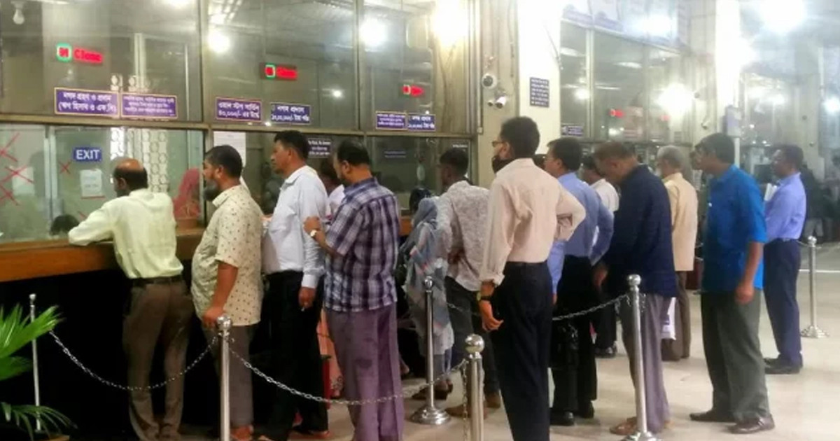 সীমিত পরিসরে আজ যেসব এলাকায় খোলা থাকবে ব্যাংক