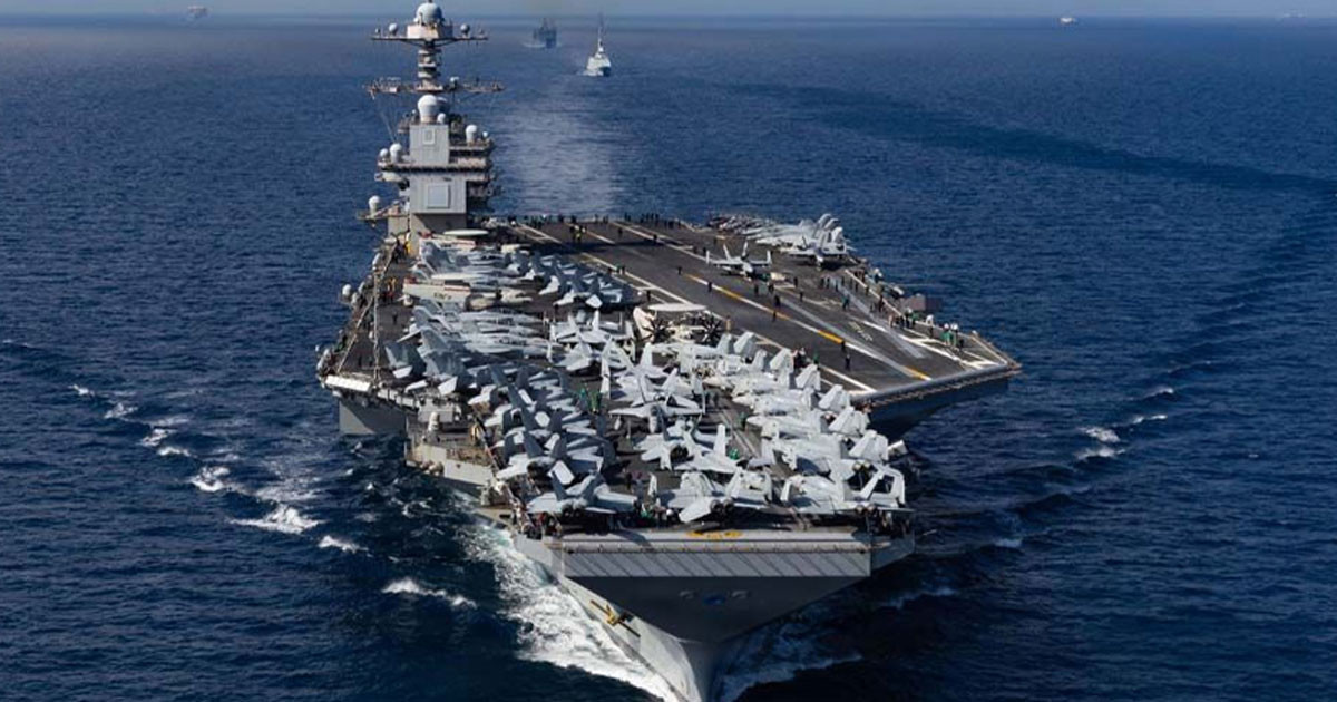 ৩০ ঘণ্টা ধরে আগুনে জ্বলছে মার্কিন রণতরী, মেঝেতে ঘুমাচ্ছেন ৬০০ সেনা