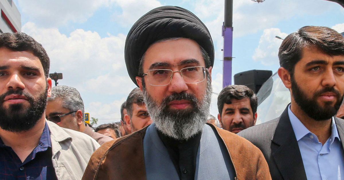 অল্পের জন্য ‘প্রাণে বেঁচেছেন’ মোজতবা খামেনি