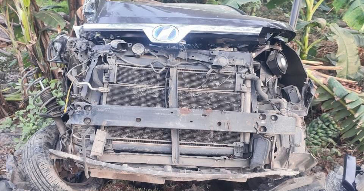 সড়ক দুর্ঘটনার কবলে এমপির গাড়ি