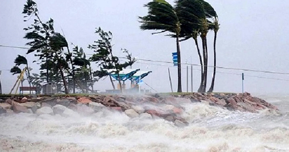 কালবৈশাখীর তাণ্ডবে ৩ শতাধিক ঘরবাড়ি বিধ্বস্ত