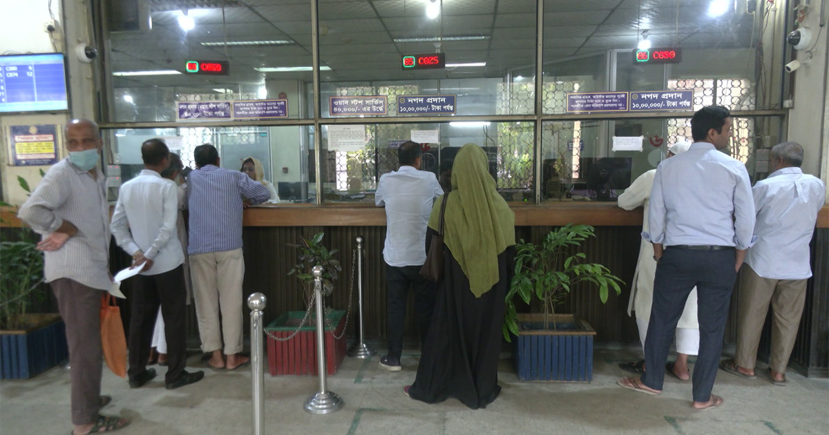 ঈদের ছুটিতেও যেসব এলাকায় আজ ব্যাংক খোলা