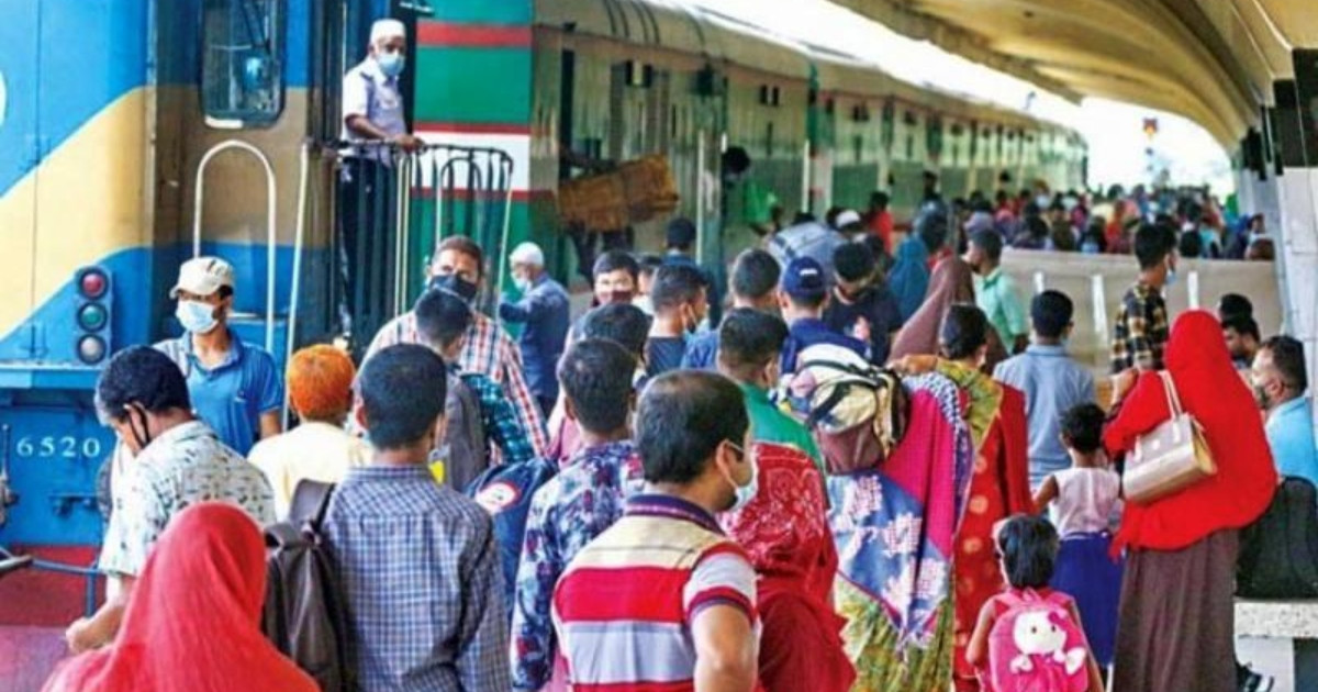 ঈদযাত্রায় কমলাপুরে উপচে পড়া ভিড়, নেই শিডিউল বিপর্যয়