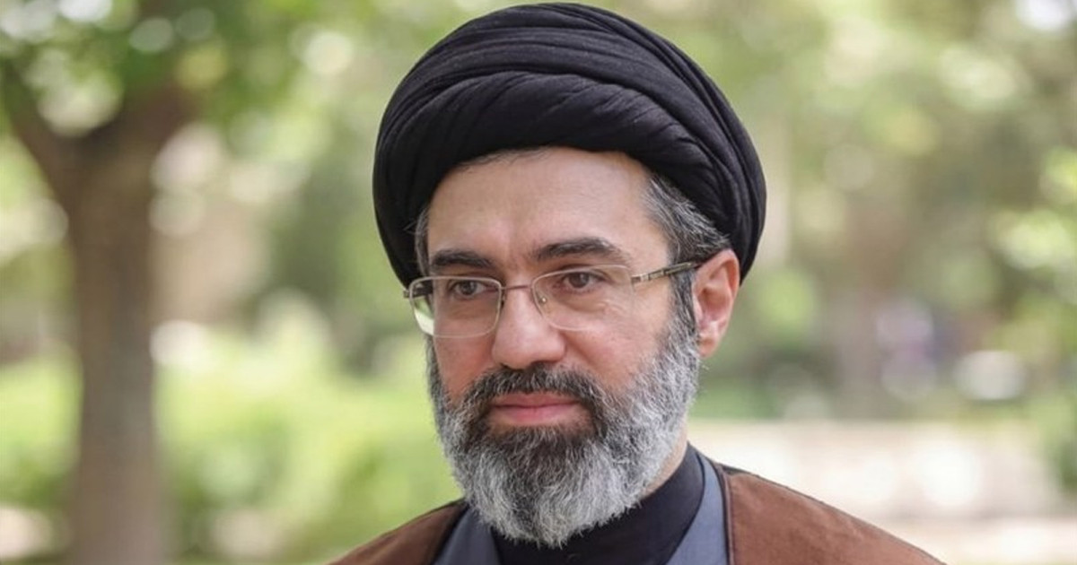 সকল শহীদদের প্রতিশোধসহ মুজতবা খোমেনির প্রথম বার্তায় যা আছে