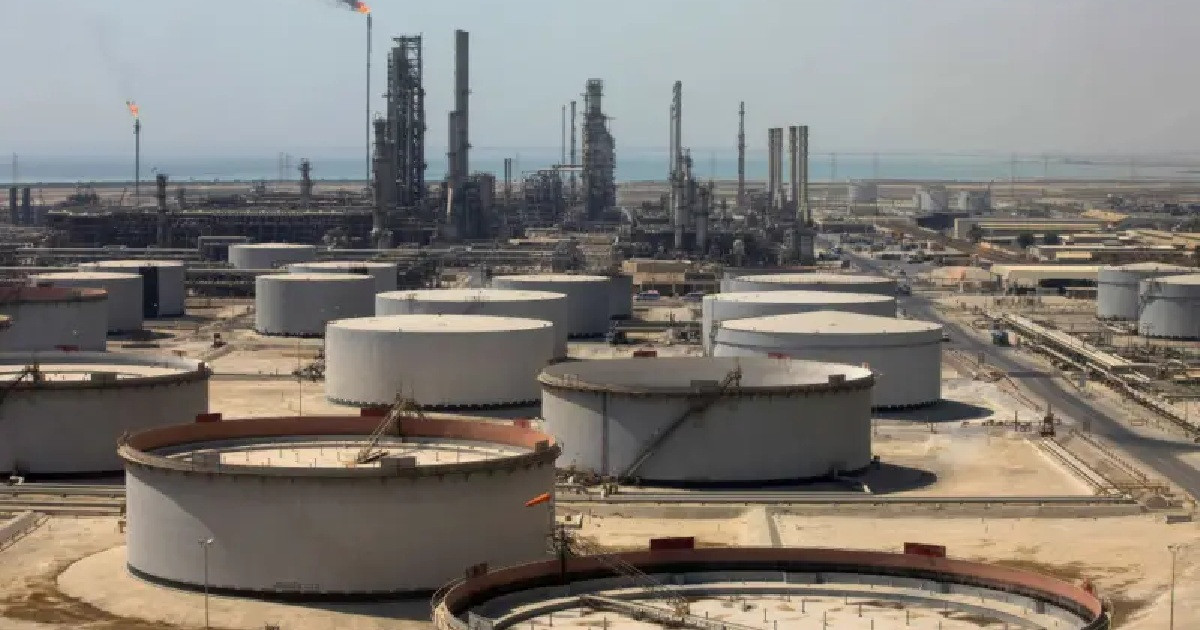 কয়েক ঘণ্টার মধ্যেই ৫ স্থাপনায় হামলা, জনগণকে সরাতে ৩ মুসলিম দেশকে নির্দেশ ইরানের