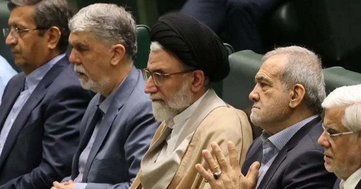 গোয়েন্দা মন্ত্রীর মৃত্যুর খবর নিশ্চিত করলেন ইরানের প্রেসিডেন্ট